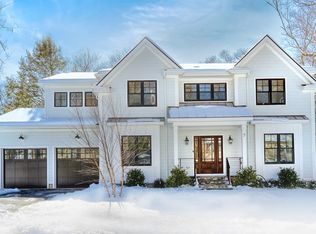 65 Pleasant St, Wellesley, MA 02482