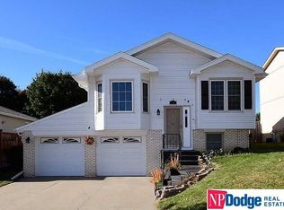 14481 Hascall St, Omaha, NE 68144