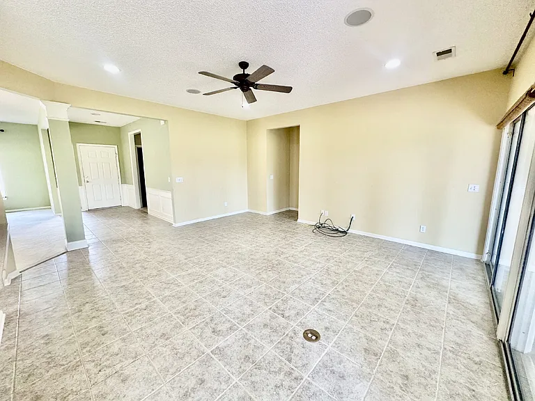 39 Tallow Dr — Photo 9