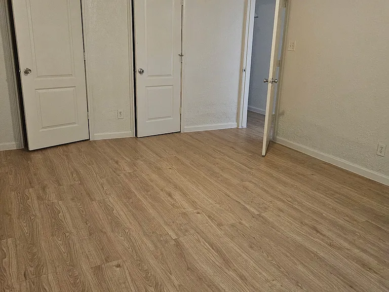 9515 Gonzales Dr — Photo 7