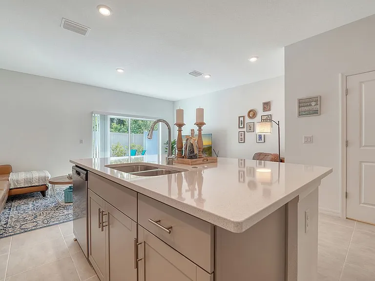 9068 Driven Snow St — Photo 10