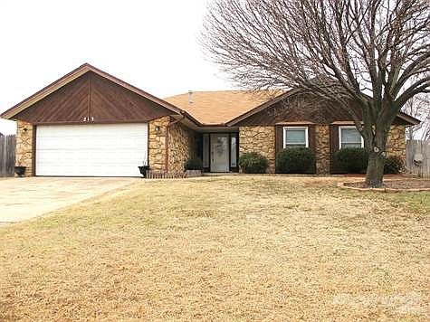 213 Rebel Ridge, Yukon, OK - Oklahoma Real Estate Crew - Josh Barnett (1)