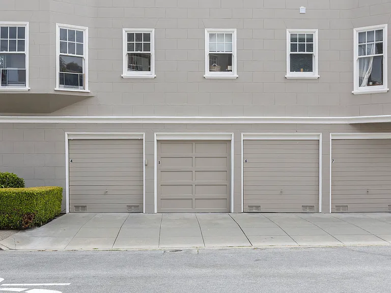 95 Cervantes Blvd #210 — Photo 23