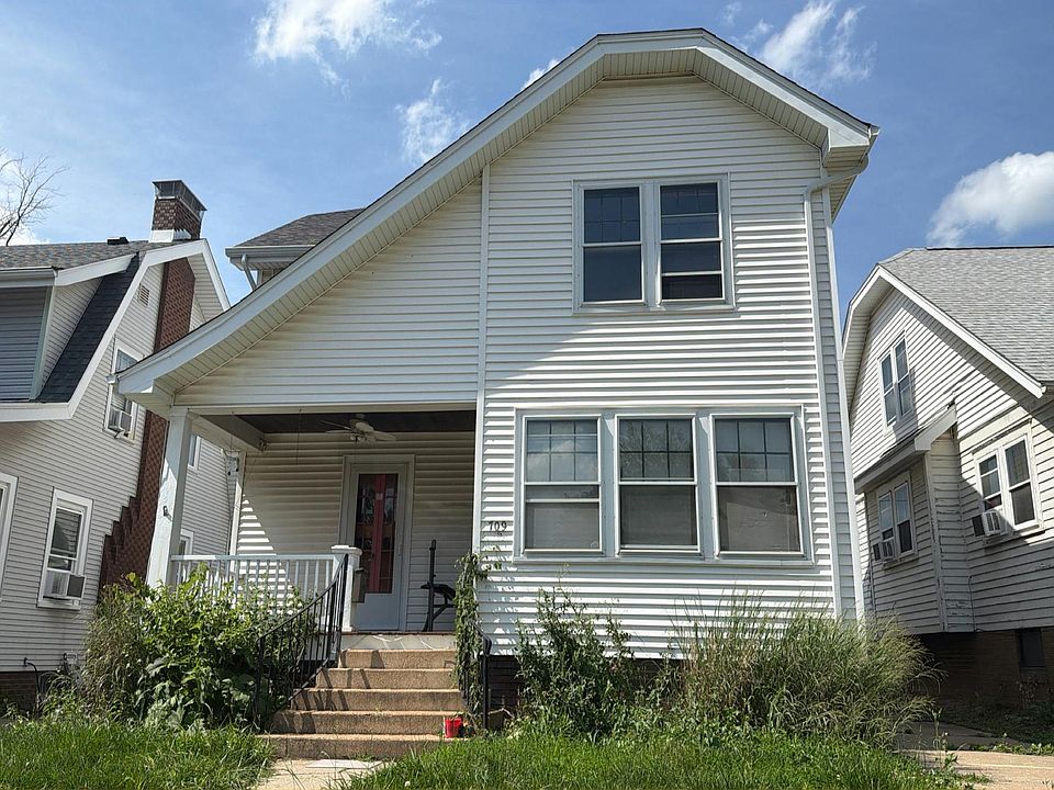 1st image of 709 W Meadows Pl