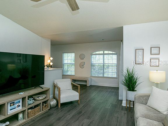 5th image of 897 Fording Island Road UNIT 411
