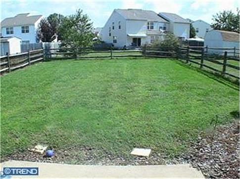 4th image of 107 Redden Ln