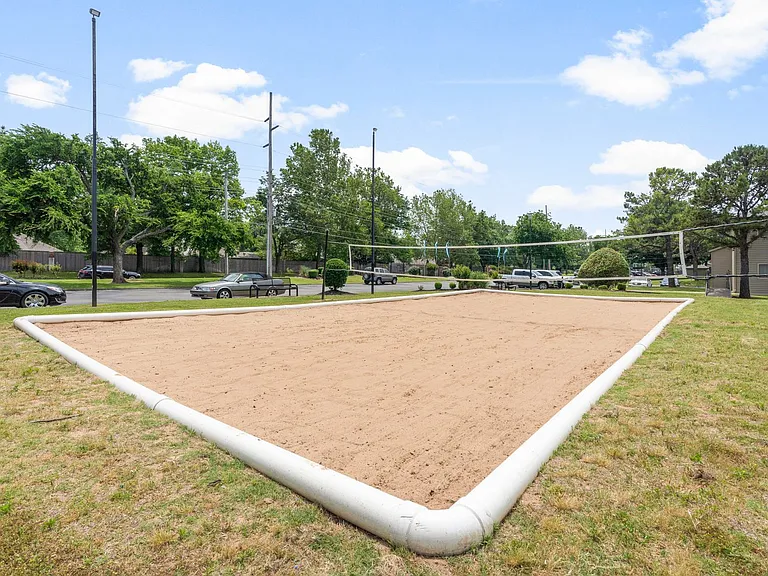 Deerfield Estates - First Months Rent FREE *Select Units Only* — Photo 79