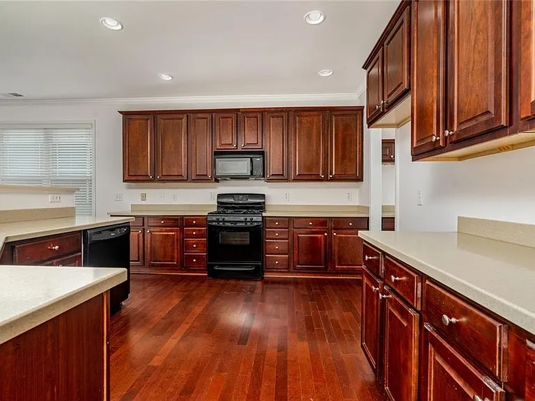210 Harmony Lake Dr — Photo 14