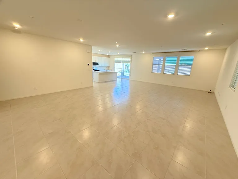 10854 Gentle Crest Ave — Photo 14