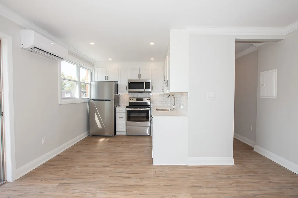 81 Empire St — Photo 3