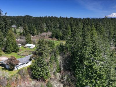 12833 Squaw Wood Lane SE, Rainier, WA, 98576