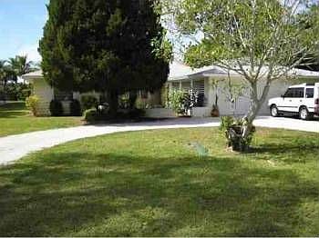 1st image of 738 Freeling Dr