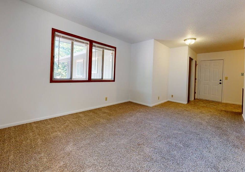 311 E Spruce Street 4 Hooper, NE Apartments Hooper, NE Zillow