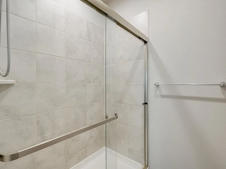 3023 Laguna Clfs — Photo 20