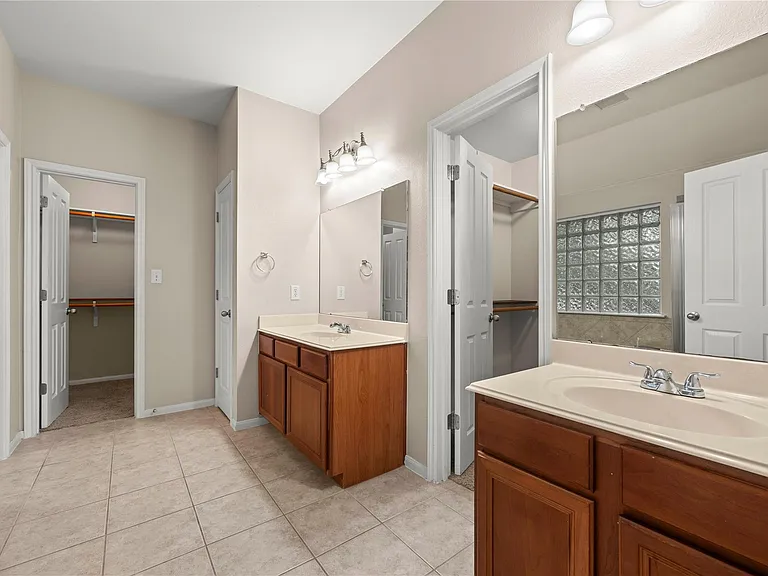 5105 Hibiscus Valley Dr — Photo 20