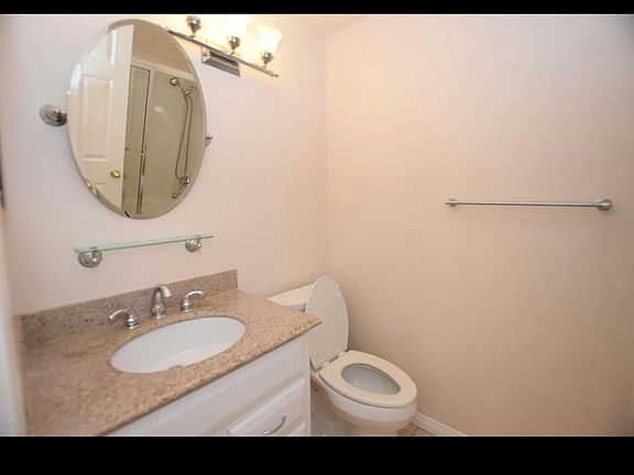 3rd image of 510 Charles St #510