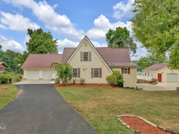 444 Baywood Dr, Piney Flats, TN 37686