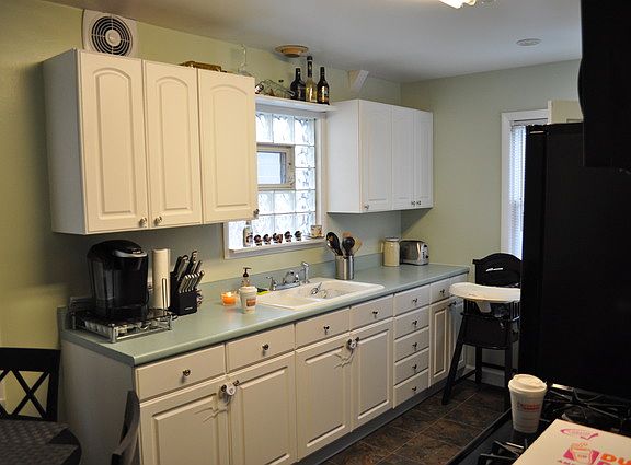 3rd image of 3434 N Oleander Ave