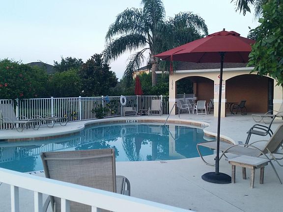 3rd image of 1045 Venetian Dr Unit 204