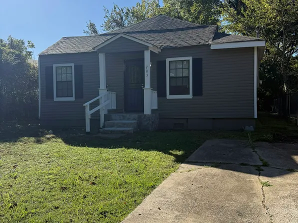 705 Harahan Rd, Memphis, TN 38109