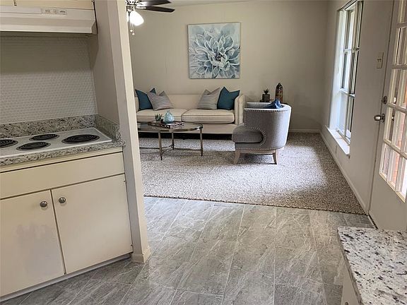 4th image of 3129 Centennial Dr