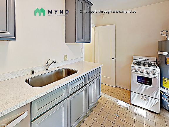 2nd image of 912 38th St