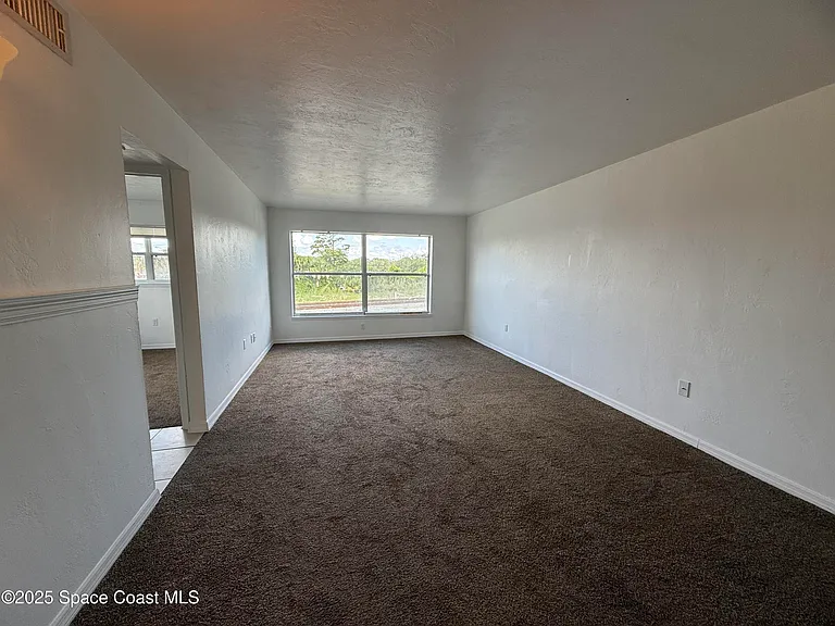 1432 Parkway Dr #6B — Photo 6