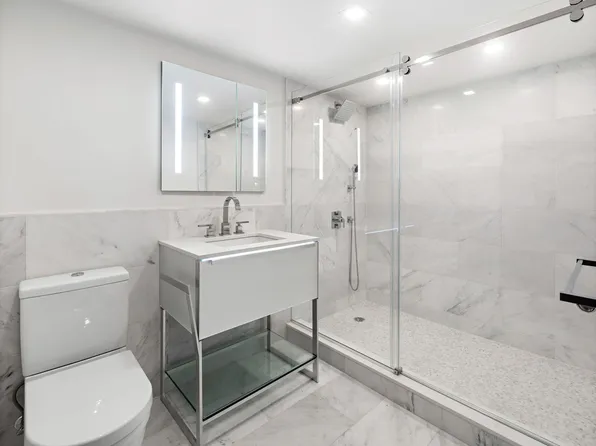 205 East 16th Street image 8 of 14