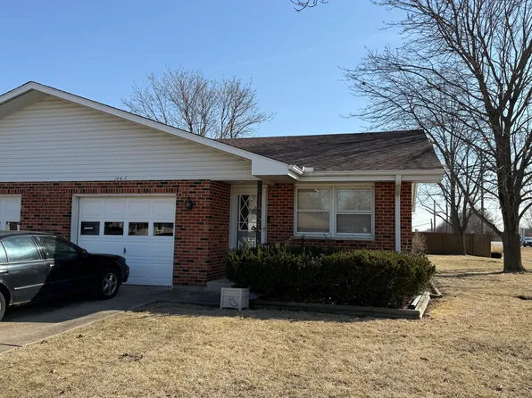 104 N Menominee Dr Unit A, Minooka, IL 60447