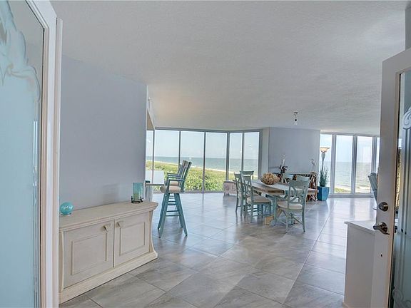 4th image of 4400 N Highway A1a #4N