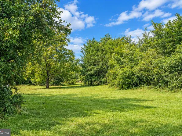 406 Morris Hill Ave, Glen Burnie, MD 21060