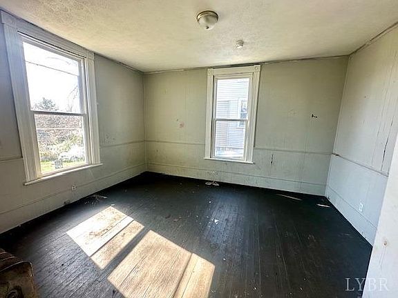 5th image of 1103 Early St