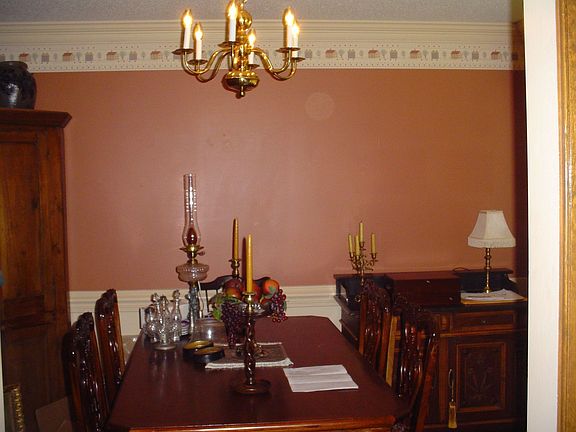 Dining w/HDWD floors