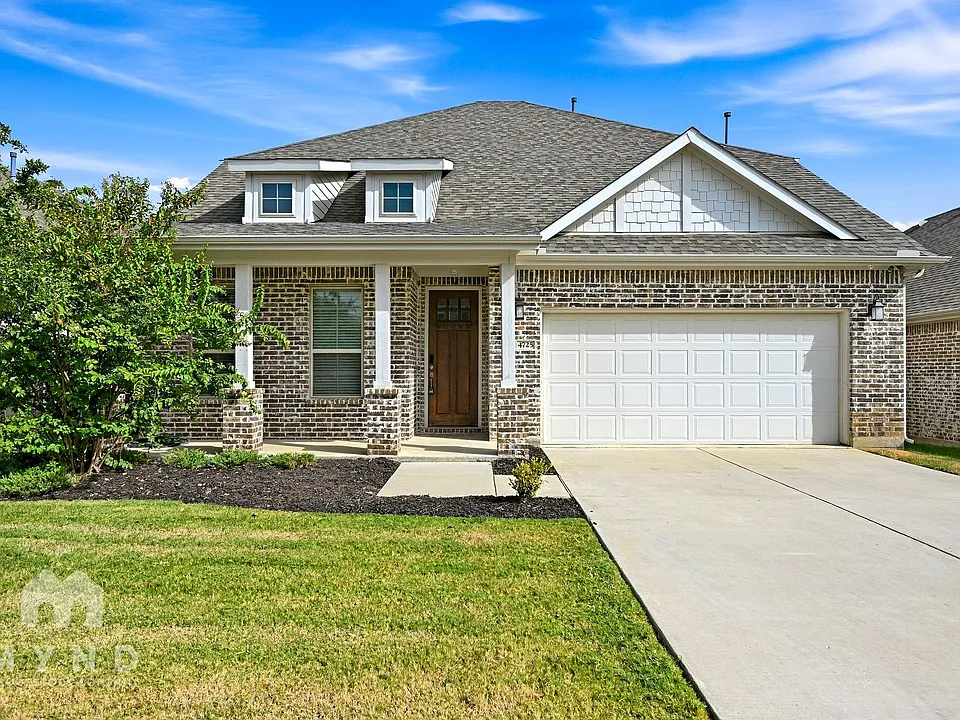 4725 Tanglewood Dr