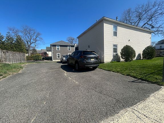 2nd image of 519 Asbury Ave APT B