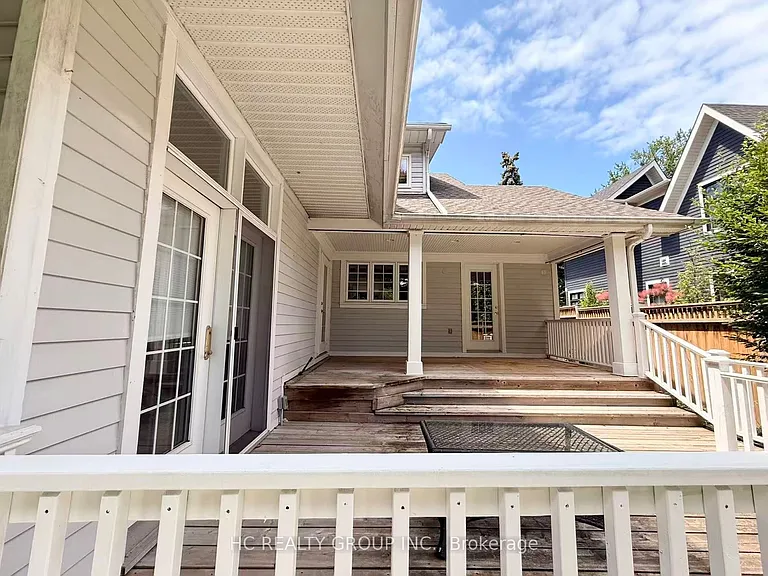 398 Maple Ave — Photo 34