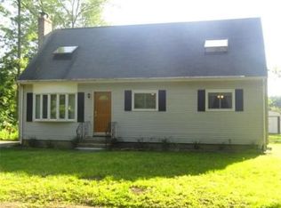9 Humboldt Ave, Burlington, MA 01803