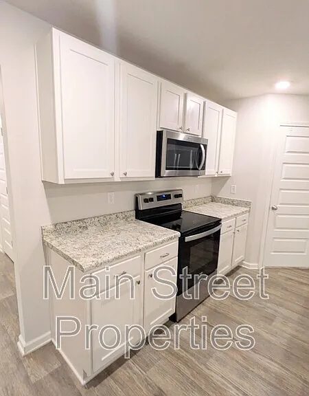10557 Queens Gate Cir — Photo 20