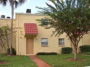 2870 Somerset Park Dr, Tampa, FL 33613