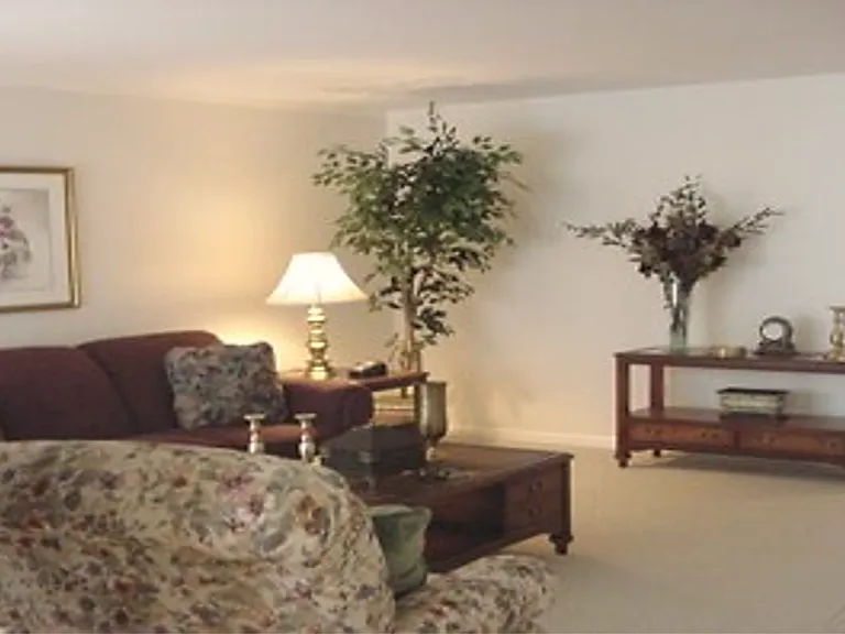 30 Glen Dr #4 — Photo 10