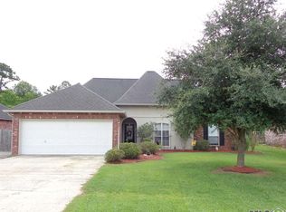 32414 Savannah Trce, Denham Springs, LA 70726