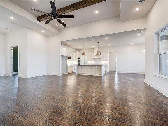 3rd image of 7740 Laura Lake Ln