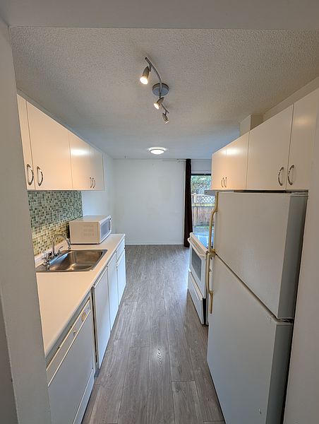 Richmond Apartment for rent - 3 Bedrooms — photo 4