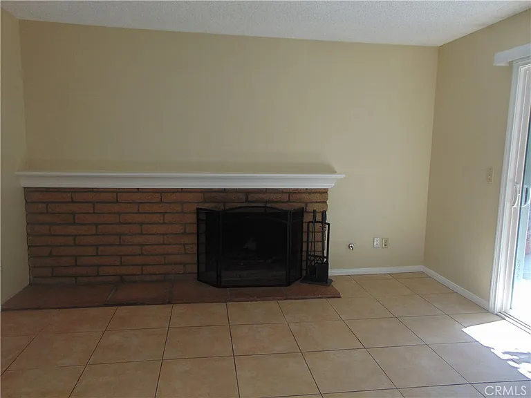 2009 Alabama St #3 — Photo 23