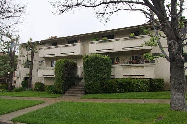 2nd image of 603 E Verdugo Ave APT N
