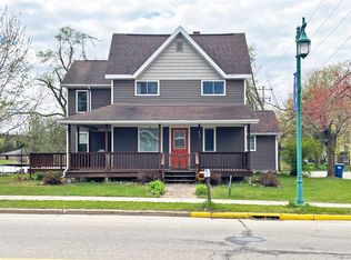 513 N Main St, Marion, WI 54950