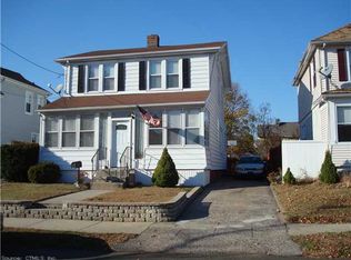63 Clifton St, West Haven, CT 06516