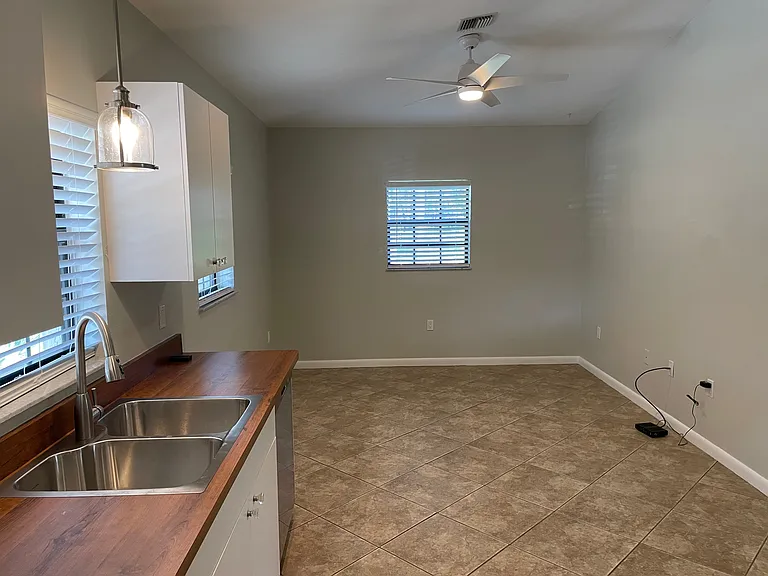 Snyder Dr — Photo 10