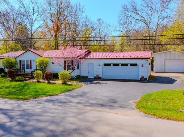 187 W McKeever St, Andrews, IN 46702