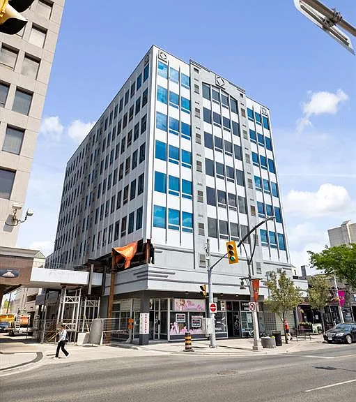540 Ouellette Ave #7E — Photo 2